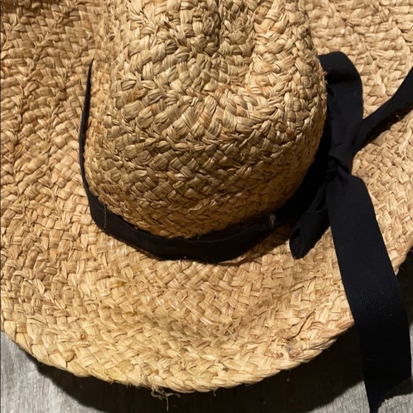 Floppy straw hat - Picture 2 of 5
